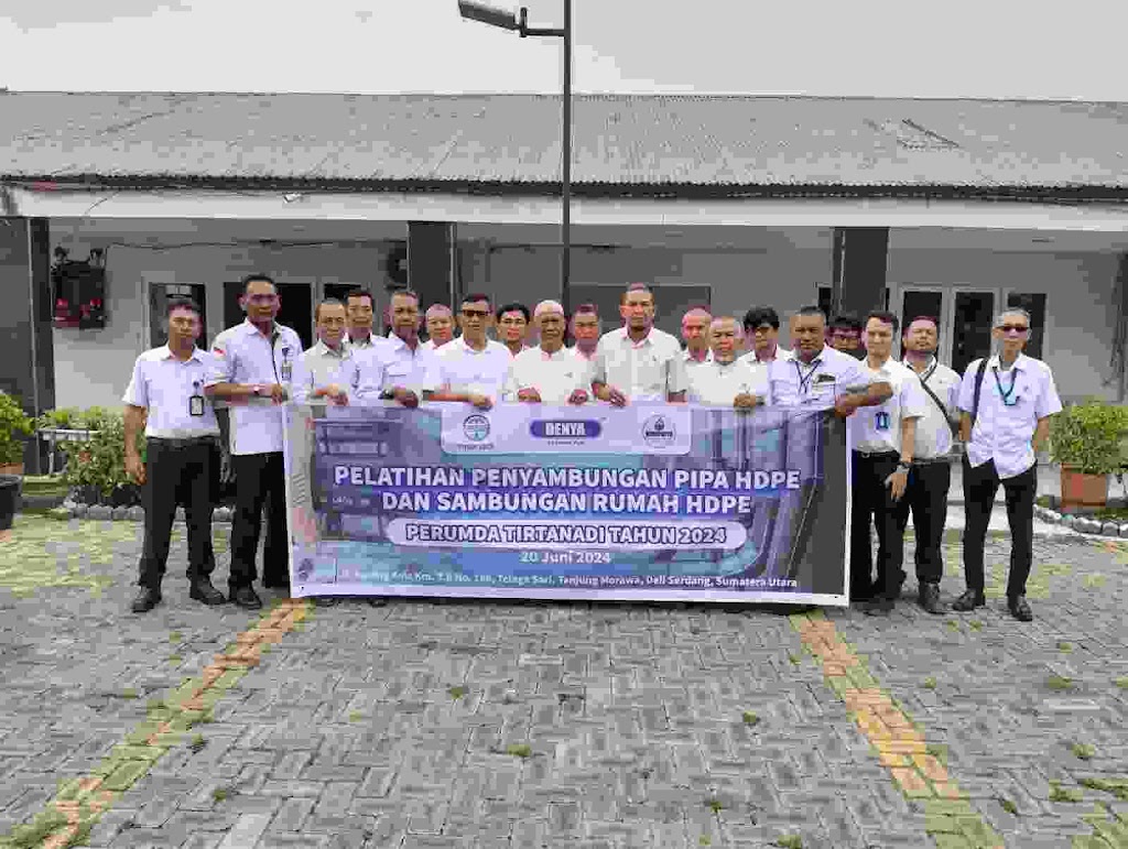 KOMPATIR FASILITASI PELATIHAN SAMBUNGAN RUMAH PERUMDA TIRTANADI