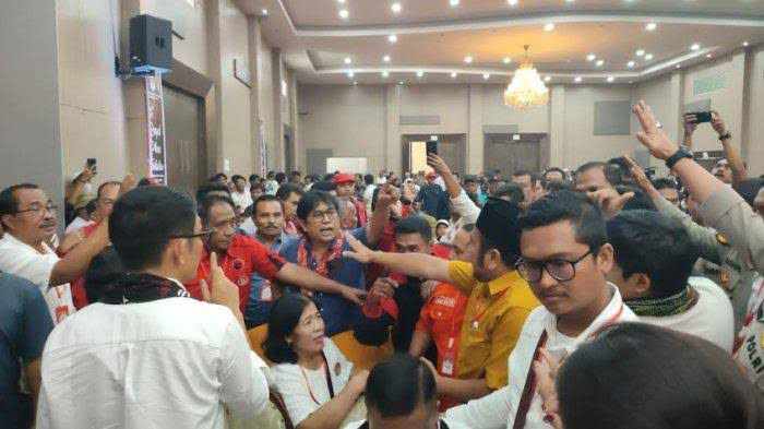 KERICUHAN TERJADISAAT RAPAT PLENO TERBUKA, PENGUNDIAN NOMOR URUT PASLON BUPATI, WAKIL BUPATI TANAH KARO